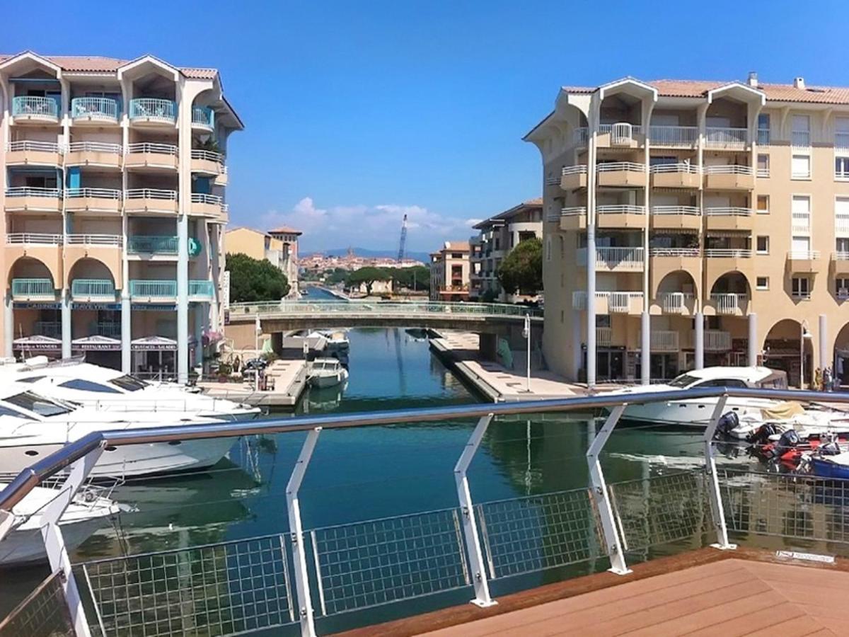 With 2 Bedrooms In With Balcony And Wifi Appartement
