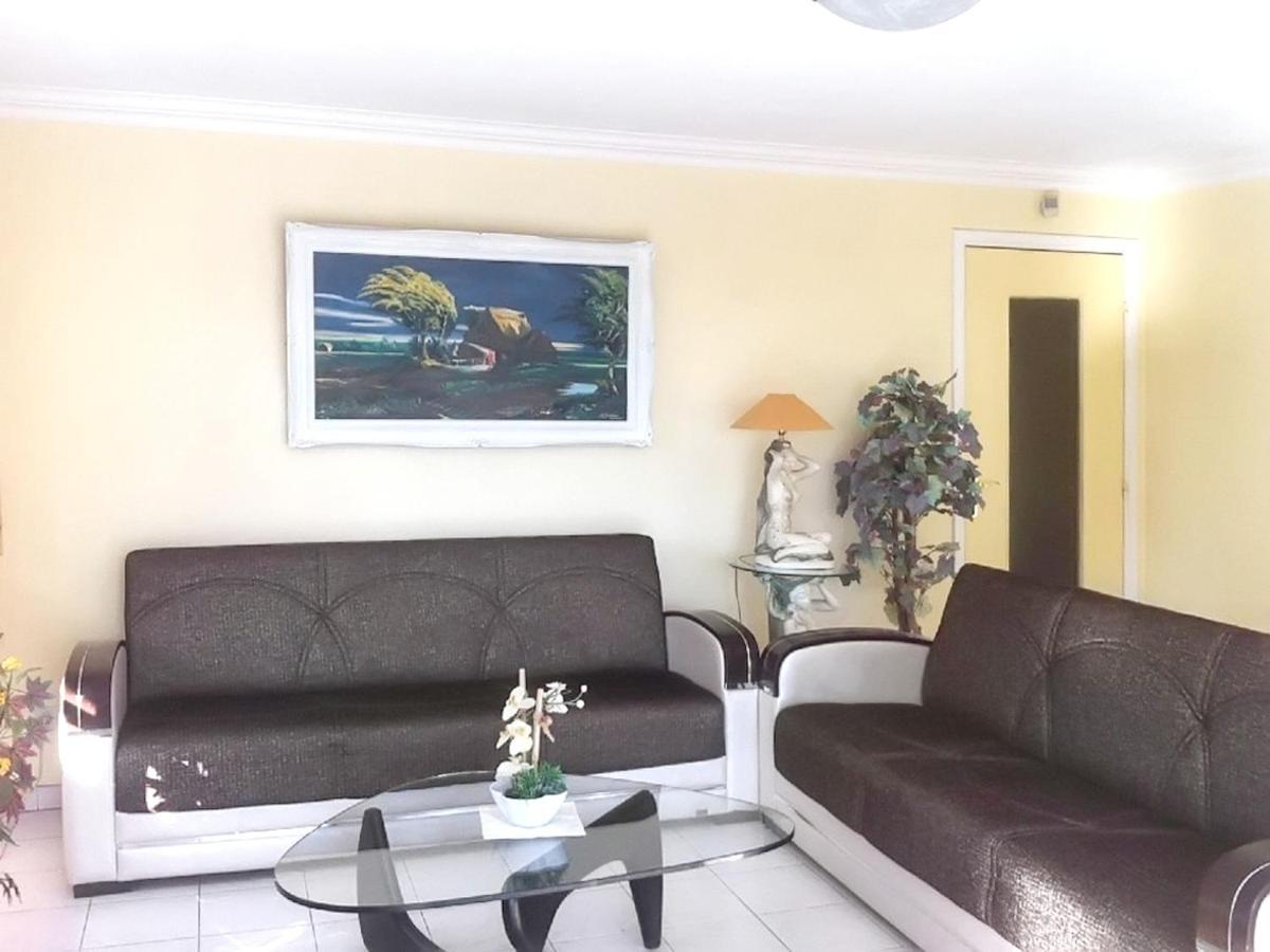 With 2 Bedrooms In With Balcony And Wifi * Fréjus